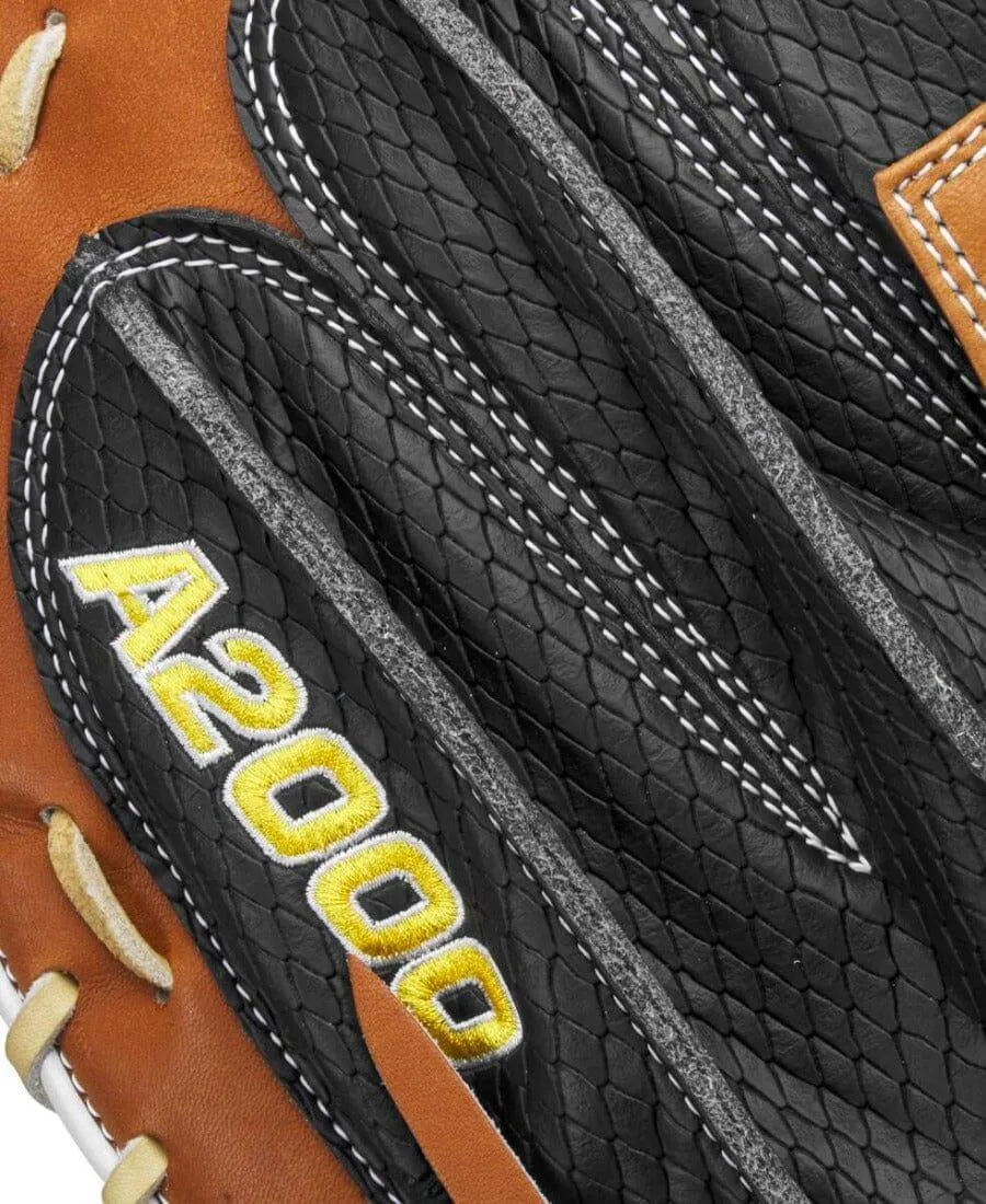 2024 Wilson A2000 M23 33.5" Baseball Catcher's Mitt: WBW101396335