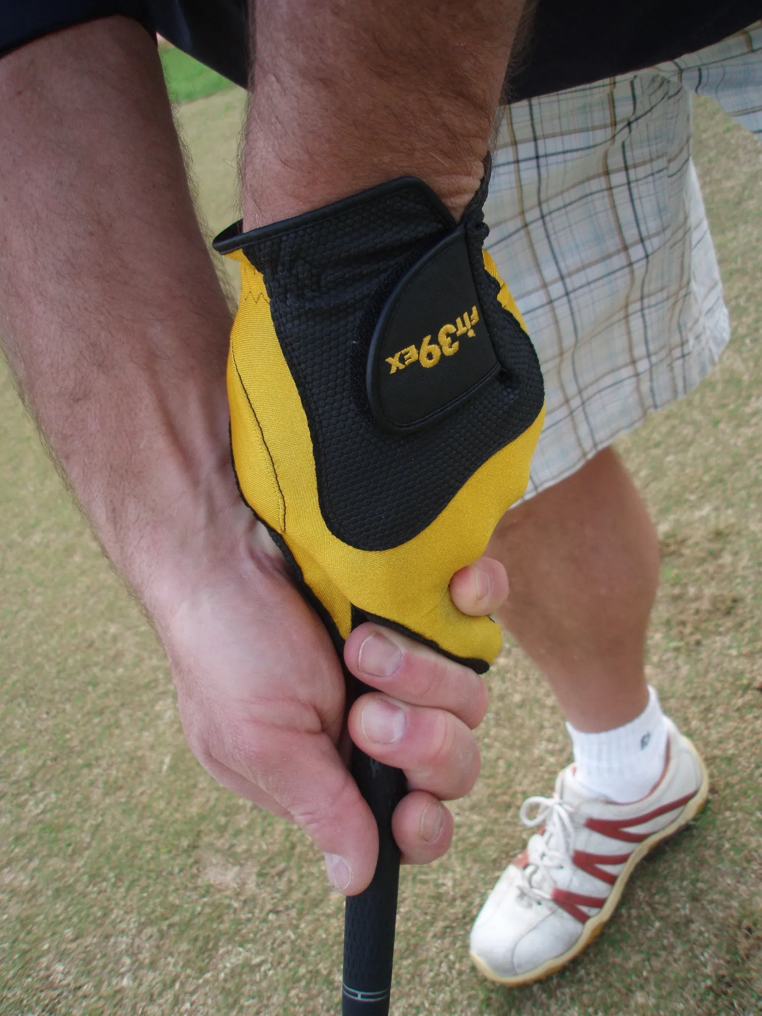 FIT39 Golf Glove - Heart Gold/White