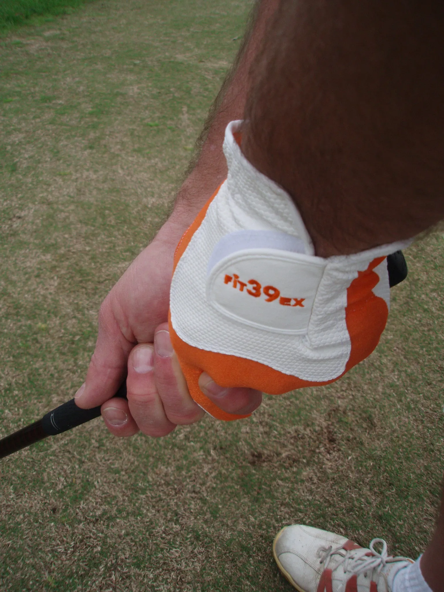 FIT39 Golf Glove - White/White (Right-Hand)