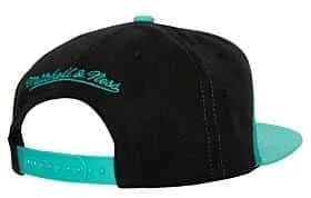 Mitchell & Ness Men's NBA Sharktooth Snapback Cap