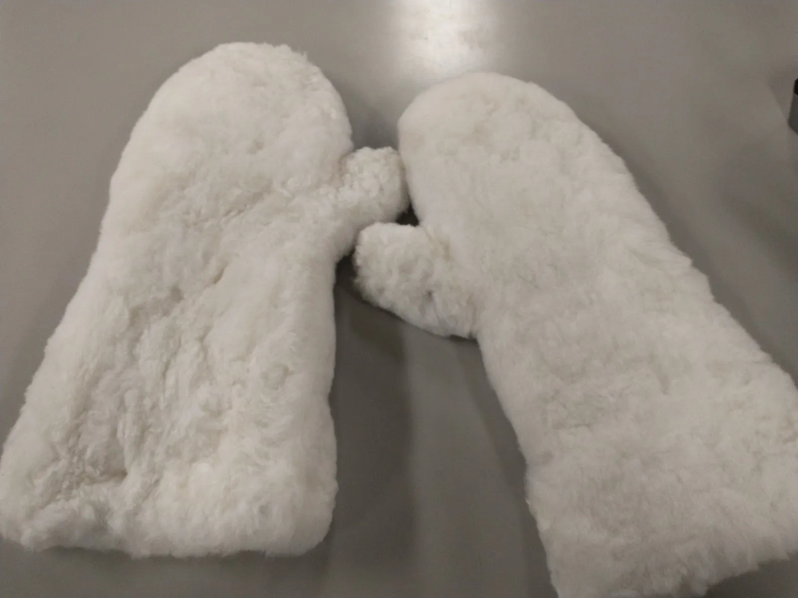 Now Outdoors Alpaca Mittens - White