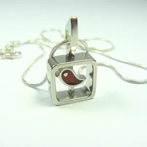 Sand Bird Pendant (Red)