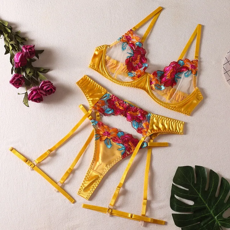 TEEK - 3-Piece Embroidery Contrast Color Lingerie Set