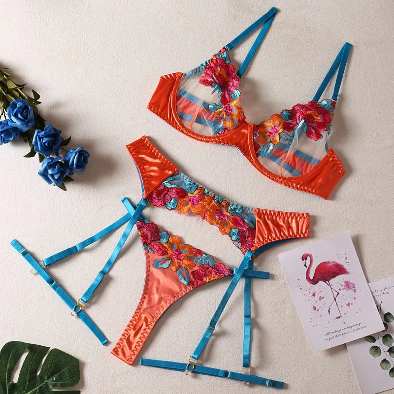 TEEK - 3-Piece Embroidery Contrast Color Lingerie Set