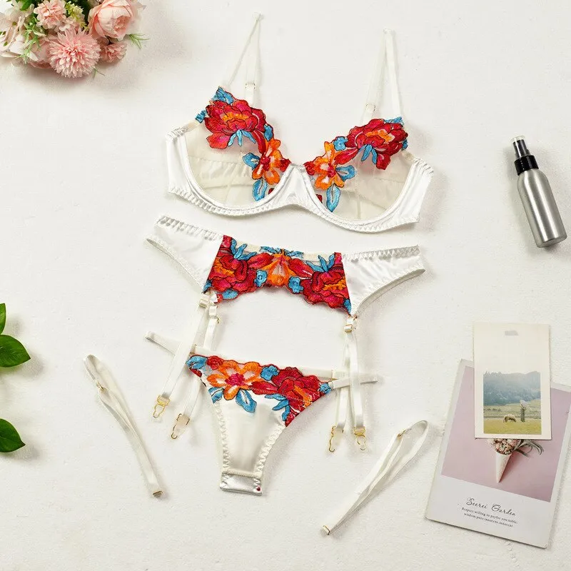 TEEK - 3-Piece Embroidery Contrast Color Lingerie Set