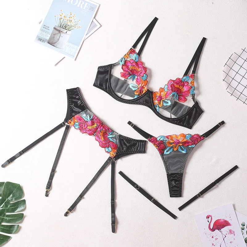 TEEK - 3-Piece Embroidery Contrast Color Lingerie Set