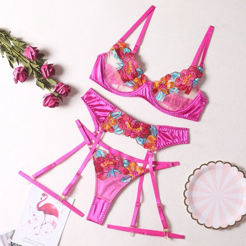 TEEK - 3-Piece Embroidery Contrast Color Lingerie Set