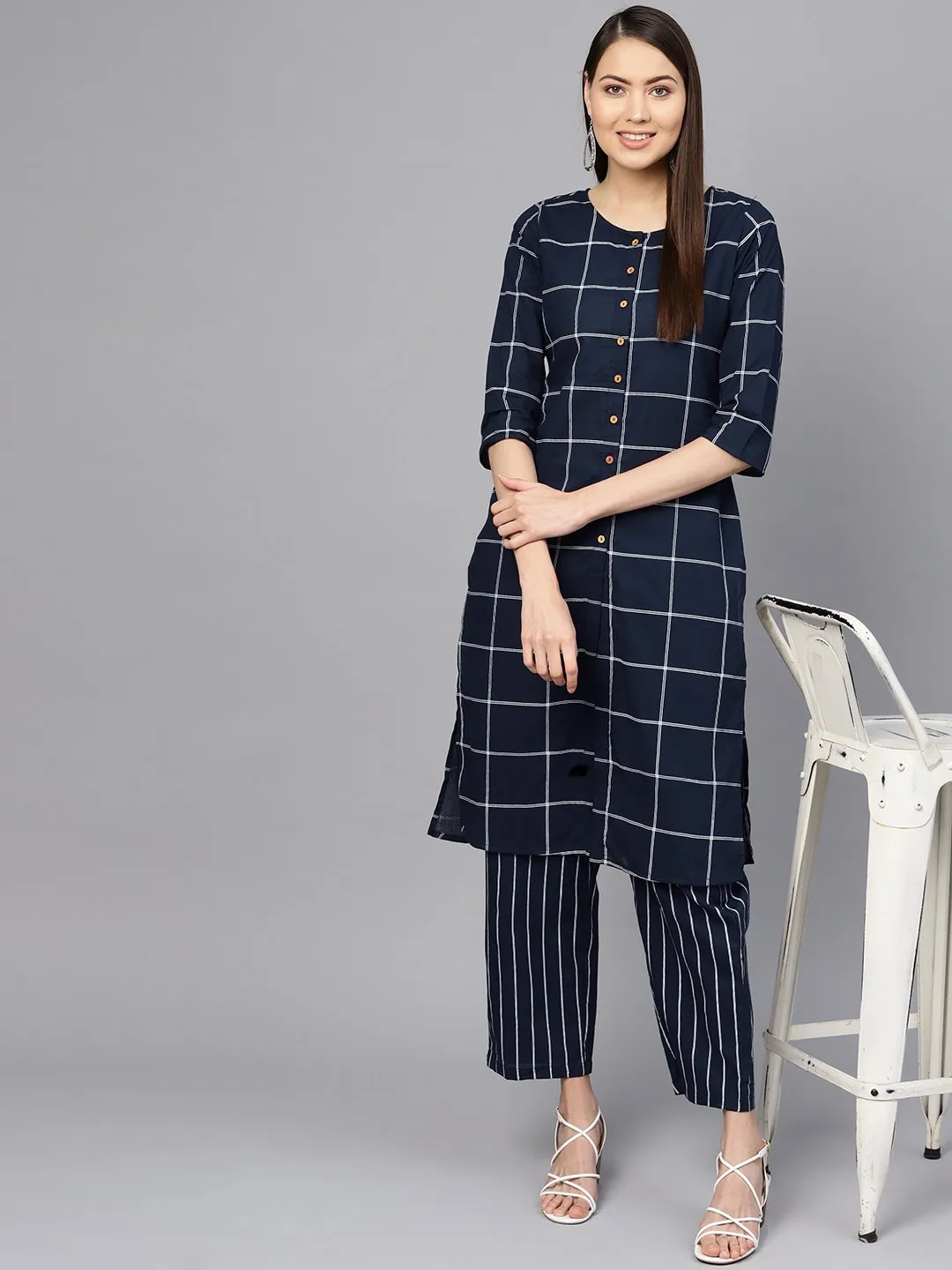 Women Navy Blue & White Checked Kurta With Palazzos