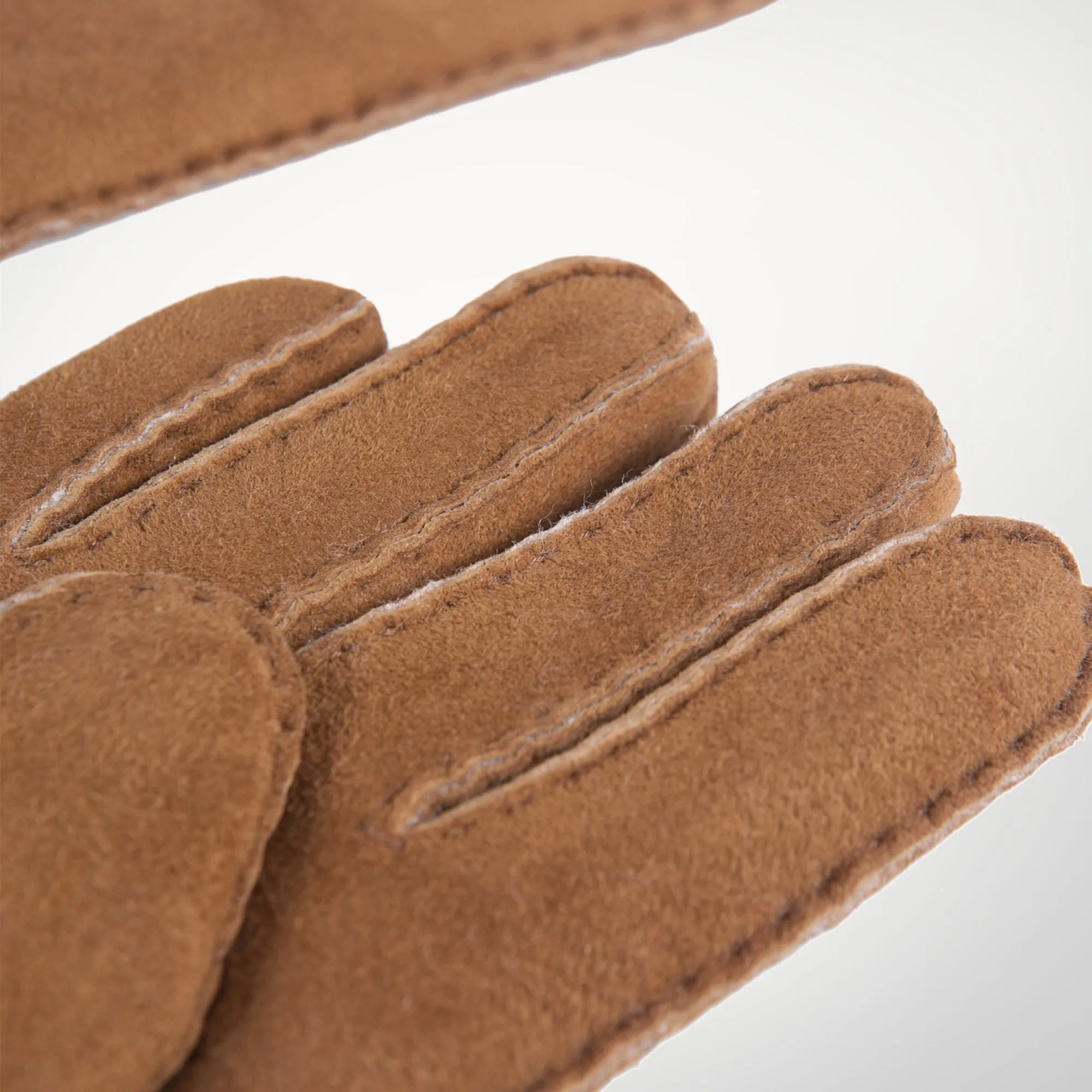 Sure! Here’s an optimized title for the product:

YISEVEN Womens Luxurious Sheepskin Shearling Leather Gloves - Warm, Stylish, Winter Essential Handwear

Feel free to adjust any specific terms to better suit your branding!